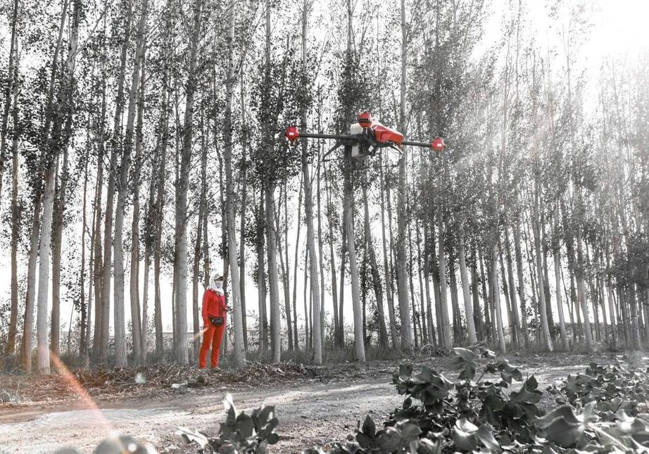 XAG female drone pilots