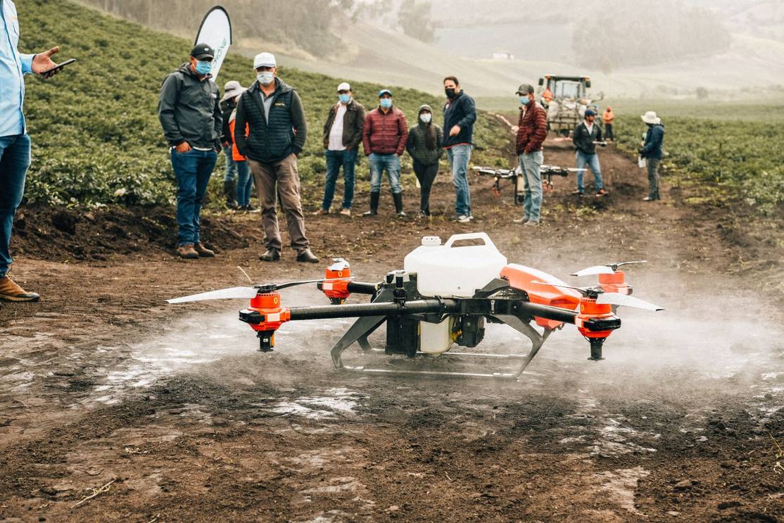 Sitting beside a high-altitude potato field, an XAG Agricultural Drone impressed people on site by precisely controlling its atomised droplets, July 2021