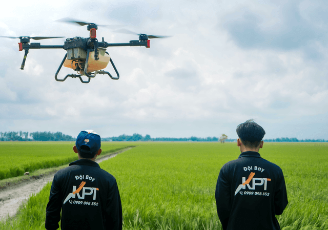 XAG P100 Leads a Thriving Agricultural Drone Market Across Vietnam